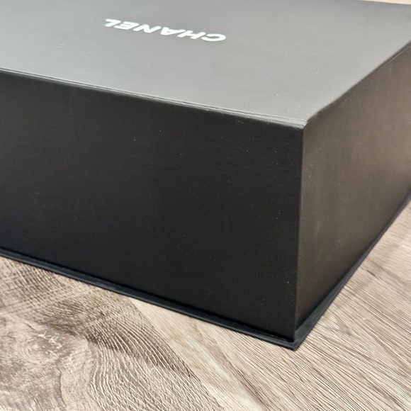 Chanel Box, Large - Picture 6 of 11